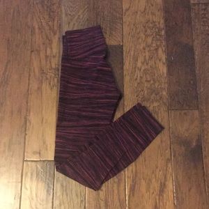 Lululemon Wunder Under leggings Size 4 Red Heather